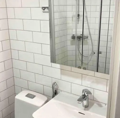 Kallio-1 - Back In Time With A Comfy - 2-room-apt Helsinky